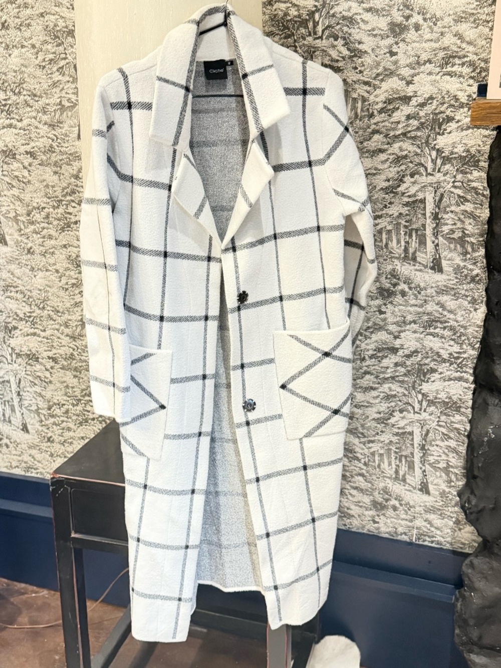 Cliche’ White & Black Plaid Longline Coat with Pockets Size M Below Knee